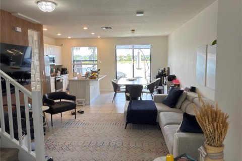 Adosado en alquiler en Miami Lakes, Florida, 3 dormitorios, 137.12 m2 № 1936654 - foto 7