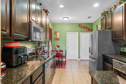Villa ou maison à vendre à Dundee, Floride: 4 chambres, 174.56 m2 № 1873070 - photo 12