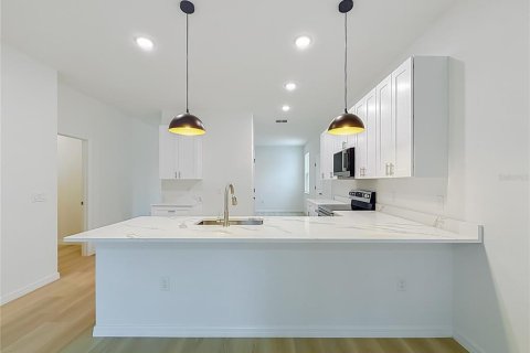 Villa ou maison à vendre à Eustis, Floride: 3 chambres, 158.12 m2 № 2415458 - photo 14