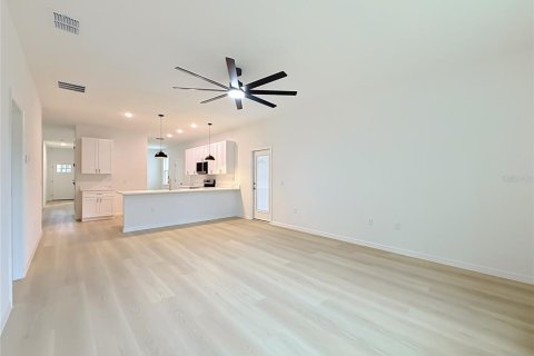 Villa ou maison à vendre à Eustis, Floride: 3 chambres, 158.12 m2 № 2415458 - photo 18