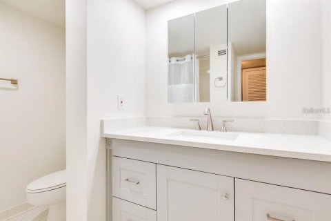 Condominio en alquiler en Clearwater, Florida, 3 habitaciones, 52.49 m2 № 2110772 - foto 10