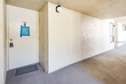 Condominio en alquiler en Clearwater, Florida, 3 habitaciones, 52.49 m2 № 2110772 - foto 17
