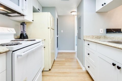 Condominio en alquiler en Clearwater, Florida, 3 habitaciones, 52.49 m2 № 2110772 - foto 4