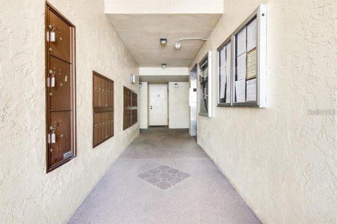 Condominio en alquiler en Clearwater, Florida, 3 habitaciones, 52.49 m2 № 2110772 - foto 19