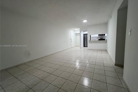 Снять в аренду квартиру в Майами, Флорида 2 спальни, 81.2м2, № 2005008 - фото 8