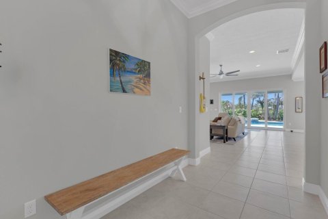 House in Vero Beach, Florida 3 bedrooms, 176.42 sq.m. № 2262193 - photo 2