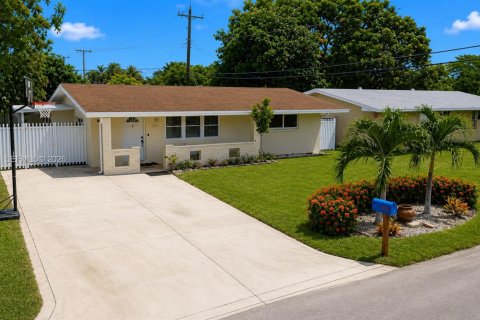Casa en venta en Pembroke Pines, Florida, 3 dormitorios, 105.63 m2 № 2246123 - foto 5