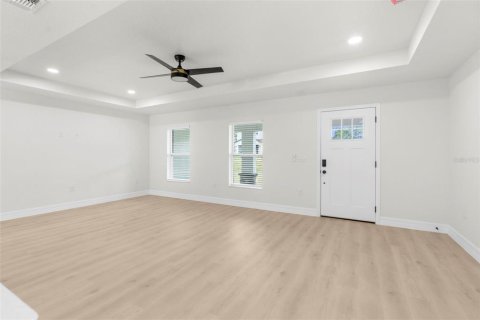 House in Weeki Wachee, Florida 3 bedrooms, 177.44 sq.m. № 1894171 - photo 30