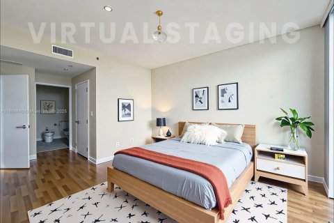 Condo in Miami, Florida, 1 bedroom  № 1743981 - photo 18