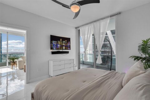 Снять в аренду кондоминиум в Майами, Флорида 2 спальни, 114.92м2, № 2077582 - фото 8
