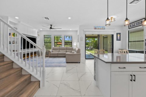 House in Boynton Beach, Florida 4 bedrooms, 216.56 sq.m. № 2175773 - photo 18
