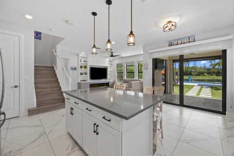 House in Boynton Beach, Florida 4 bedrooms, 216.56 sq.m. № 2175773 - photo 25