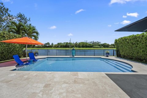 House in Boynton Beach, Florida 4 bedrooms, 216.56 sq.m. № 2175773 - photo 7