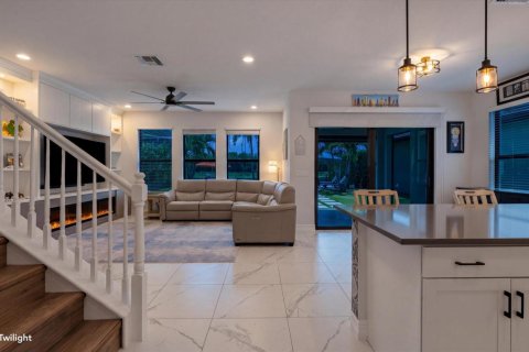 House in Boynton Beach, Florida 4 bedrooms, 216.56 sq.m. № 2175773 - photo 19