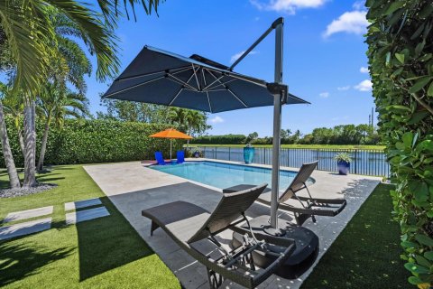 House in Boynton Beach, Florida 4 bedrooms, 216.56 sq.m. № 2175773 - photo 4