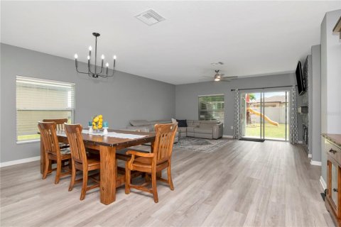 House in Spring Hill, Florida 4 bedrooms, 178.74 sq.m. № 1807278 - photo 7