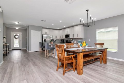 House in Spring Hill, Florida 4 bedrooms, 178.74 sq.m. № 1807278 - photo 8