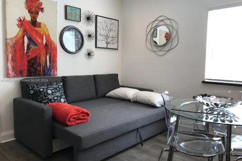 Copropriété à vendre à Miami Beach, Floride: 2 chambres, 68.75 m2 № 2259780 - photo 3
