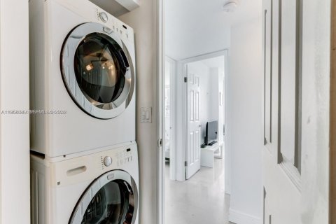 Купить кондоминиум в Майами-Бич, Флорида 2 спальни, 135.17м2, № 2020652 - фото 16