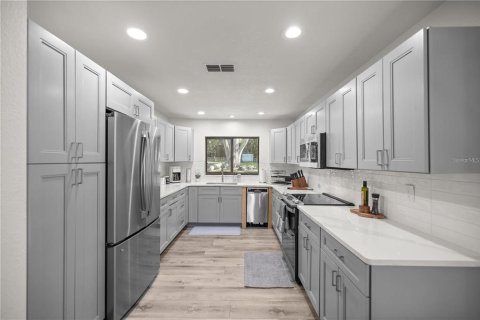 House in Ocala, Florida 4 bedrooms, 181.62 sq.m. № 2232909 - photo 28
