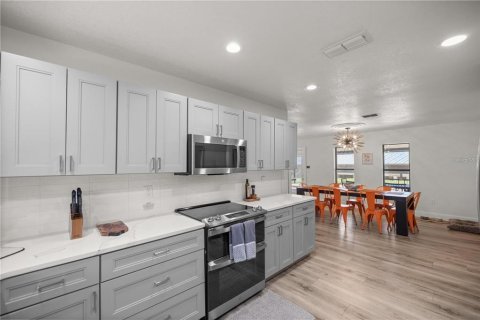 House in Ocala, Florida 4 bedrooms, 181.62 sq.m. № 2232909 - photo 23