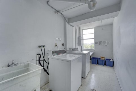 Купить кондоминиум в Форт-Лодердейл, Флорида 3 комнаты, 83.24м2, № 2085347 - фото 30