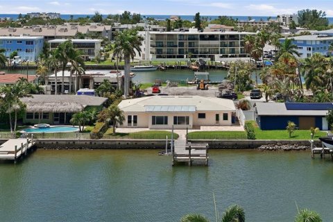 Villa ou maison à vendre à Treasure Island, Floride: 2 chambres, 201.88 m2 № 2411686 - photo 21