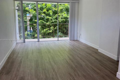 Copropriété à louer à Miami, Floride: 2 chambres, 89.93 m2 № 1947892 - photo 6