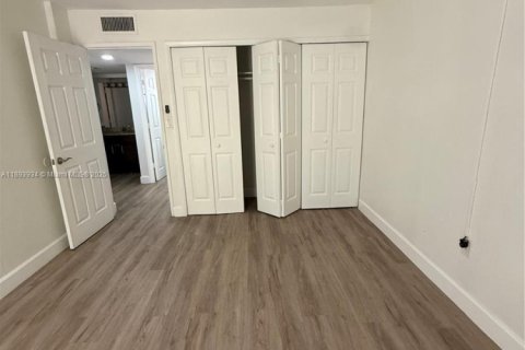Copropriété à louer à Miami, Floride: 2 chambres, 89.93 m2 № 1947892 - photo 19