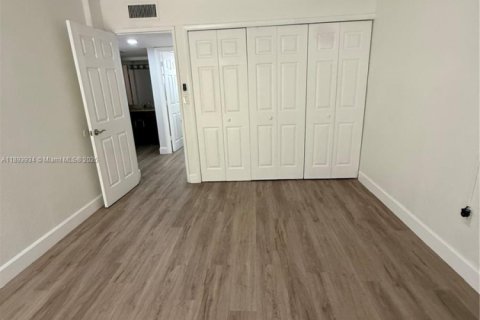 Copropriété à louer à Miami, Floride: 2 chambres, 89.93 m2 № 1947892 - photo 25