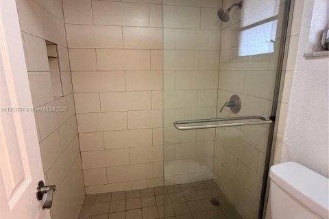 Copropriété à louer à Miami, Floride: 2 chambres, 89.93 m2 № 1947892 - photo 22
