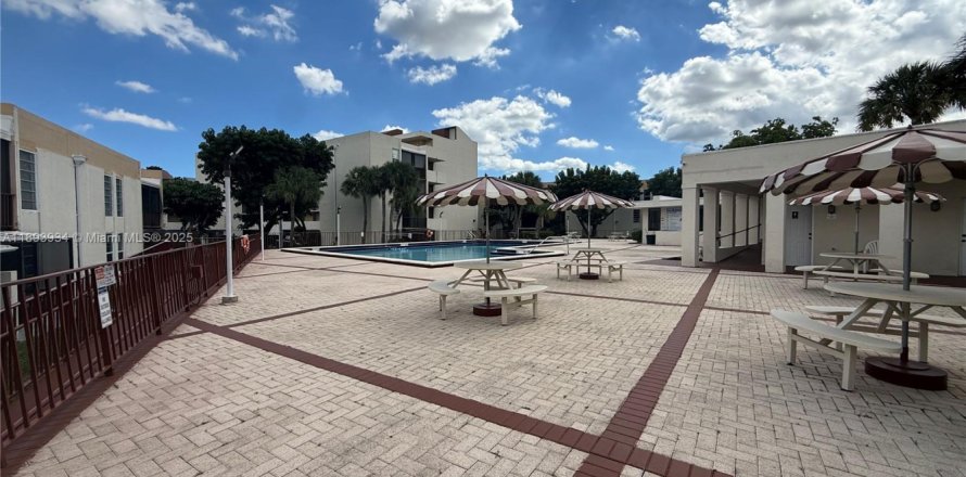 Condo à Miami, Floride, 2 chambres № 1947892