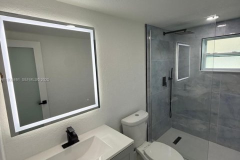 Villa ou maison à vendre à Miami, Floride: 3 chambres, 118.17 m2 № 1991098 - photo 21