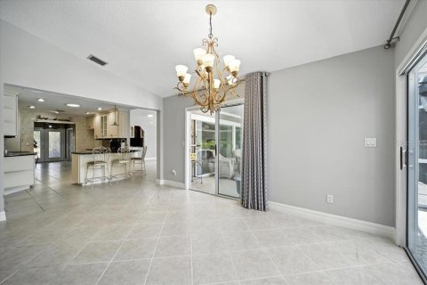 House in Palm Coast, Florida 4 bedrooms, 251.3 sq.m. № 1801571 - photo 13