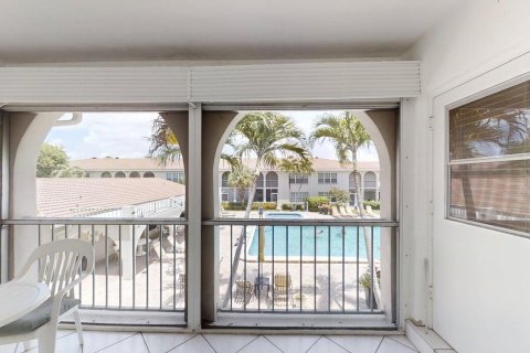 Condo in Boca Raton, Florida, 2 bedrooms  № 2189896 - photo 8