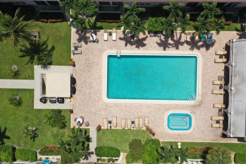 Condo in Boca Raton, Florida, 2 bedrooms  № 2189896 - photo 19