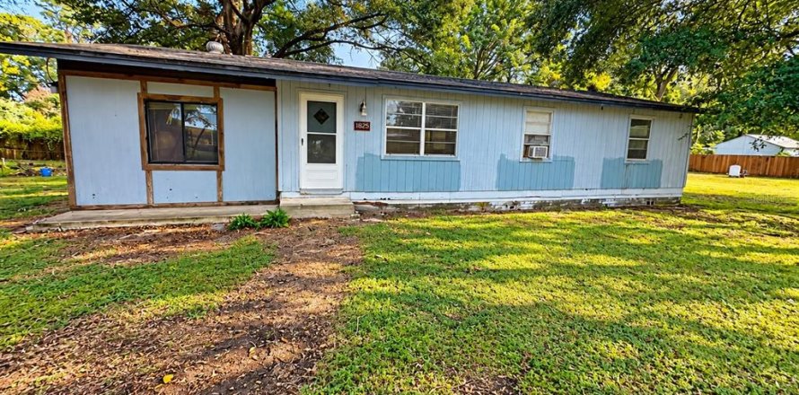 Villa ou maison à Apopka, Floride 4 chambres, 133.97 m2 № 2399494