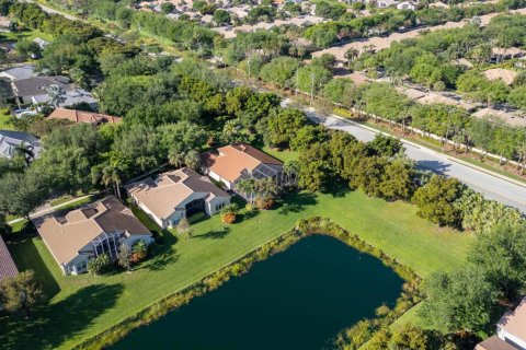 Casa en venta en Boynton Beach, Florida, 4 dormitorios, 243.22 m2 № 1080486 - foto 1