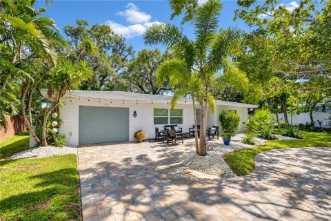 Villa ou maison à vendre à Palm Harbor, Floride: 2 chambres, 114.27 m2 № 2410187 - photo 5