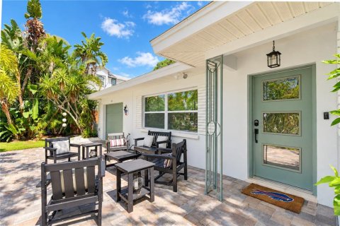 Villa ou maison à vendre à Palm Harbor, Floride: 2 chambres, 114.27 m2 № 2410187 - photo 9