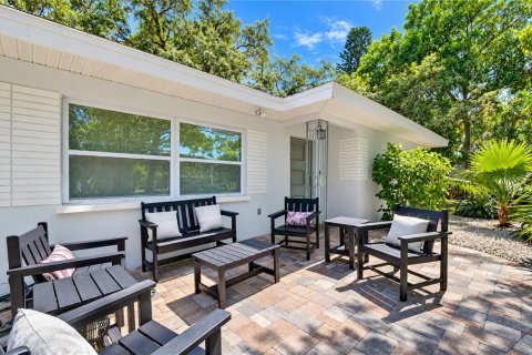 Villa ou maison à vendre à Palm Harbor, Floride: 2 chambres, 114.27 m2 № 2410187 - photo 11
