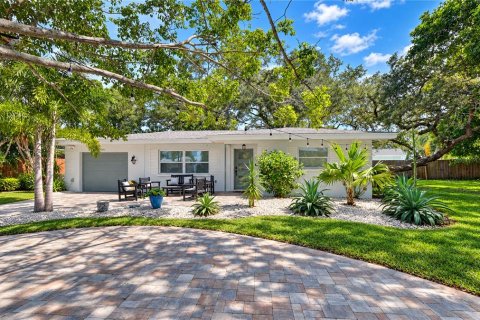 Villa ou maison à vendre à Palm Harbor, Floride: 2 chambres, 114.27 m2 № 2410187 - photo 3