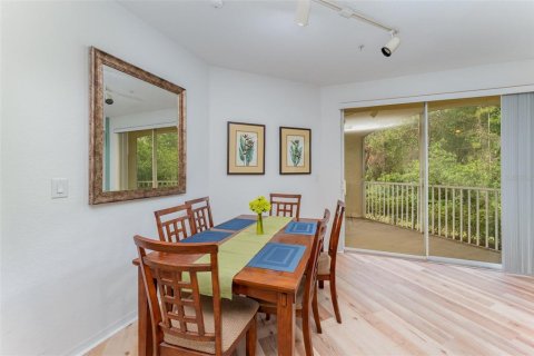 Condo in Kissimmee, Florida, 2 bedrooms  № 1619081 - photo 11