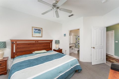 Condo in Kissimmee, Florida, 2 bedrooms  № 1619081 - photo 12