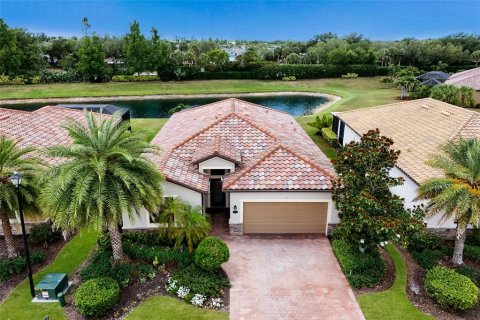 Casa en Bradenton, Florida 4 dormitorios, 186.36 m2 № 2150968