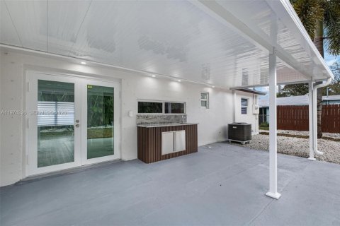 Купить виллу или дом в Холливуд, Флорида 4 спальни, 102.19м2, № 2036605 - фото 24