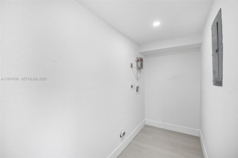 Купить виллу или дом в Холливуд, Флорида 4 спальни, 102.19м2, № 2036605 - фото 21