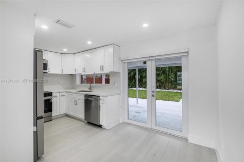 Купить виллу или дом в Холливуд, Флорида 4 спальни, 102.19м2, № 2036605 - фото 8