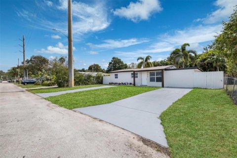 Купить виллу или дом в Холливуд, Флорида 4 спальни, 102.19м2, № 2036605 - фото 3