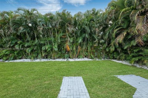 Купить виллу или дом в Холливуд, Флорида 4 спальни, 102.19м2, № 2036605 - фото 27